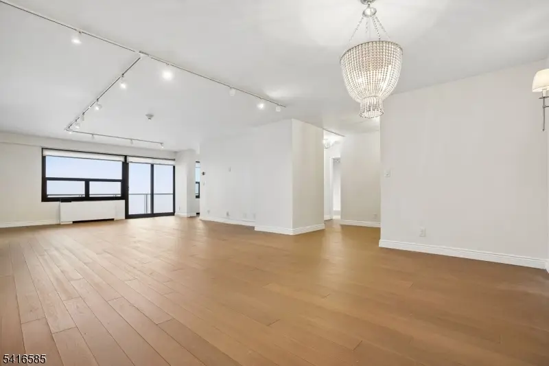 2 Claridge Dr #9 NE, Verona, NJ 07044 - #2