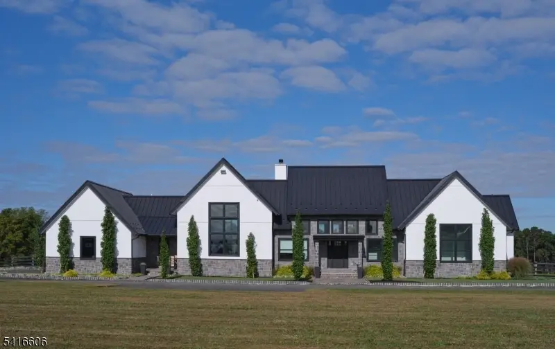 101 Harbourton Woodsville Rd, Hopewell, NJ 08530 - #1