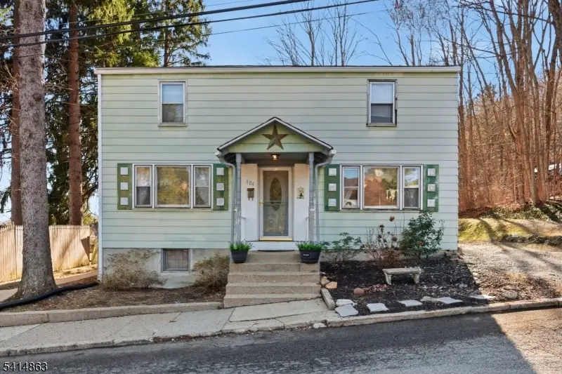 104 Harvey St, Hackettstown, NJ 07840 - #1