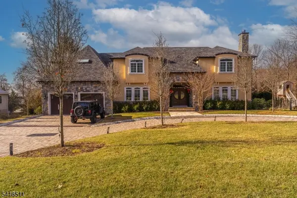 281 Beaufort Ave, Livingston Twp., NJ 07039