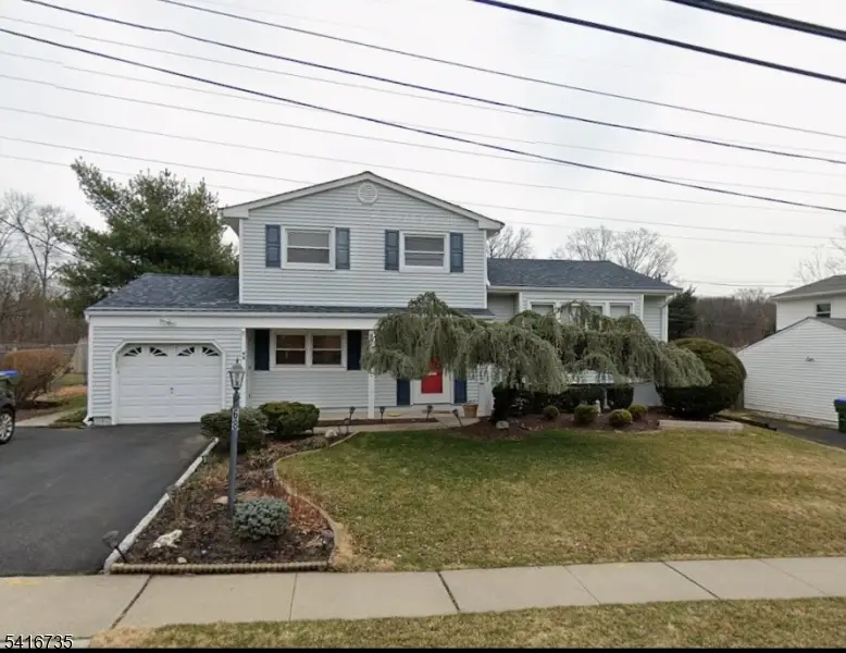 68 Beechwood Ave, Edison, NJ 08837 - #1