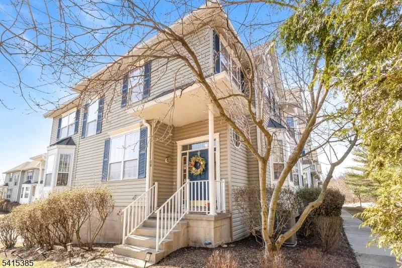 20 Chesterfield Ct, Raritan, NJ 08822 - #1