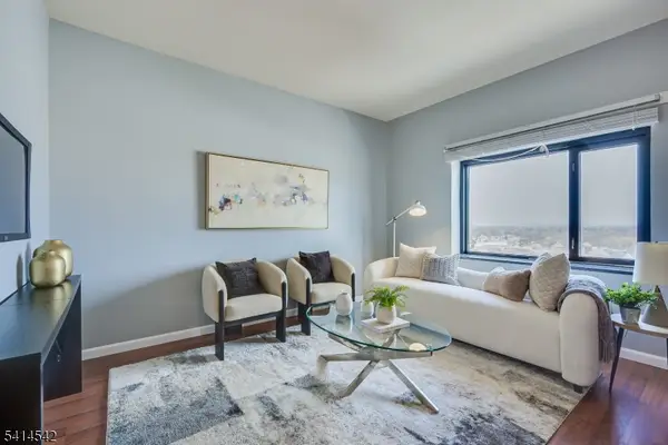 1 Carriage City Plz #1215, Rahway City, NJ 07065