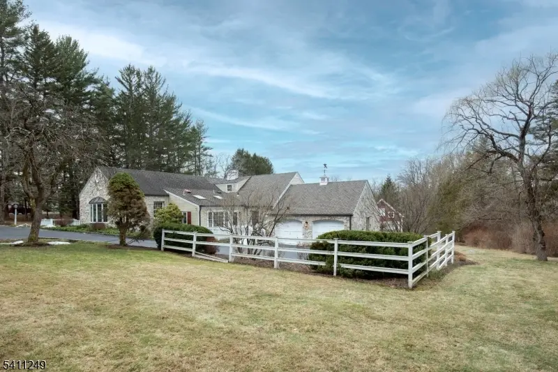 301 Hilltop Rd, Mendham, NJ 07945 - #3