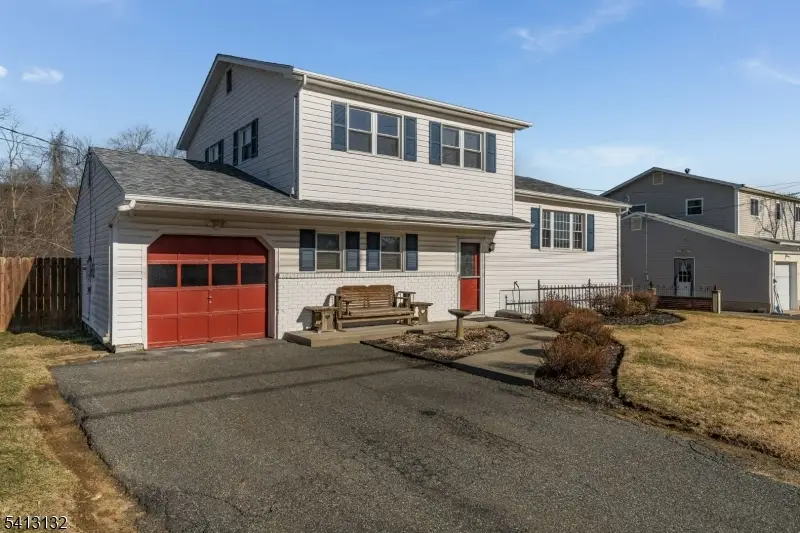 117 Deerfield Dr, Hackettstown, NJ 07840 - #2