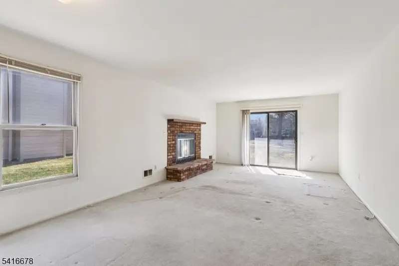 45 Sunrise Dr, Long Hill, NJ 07933 - #3