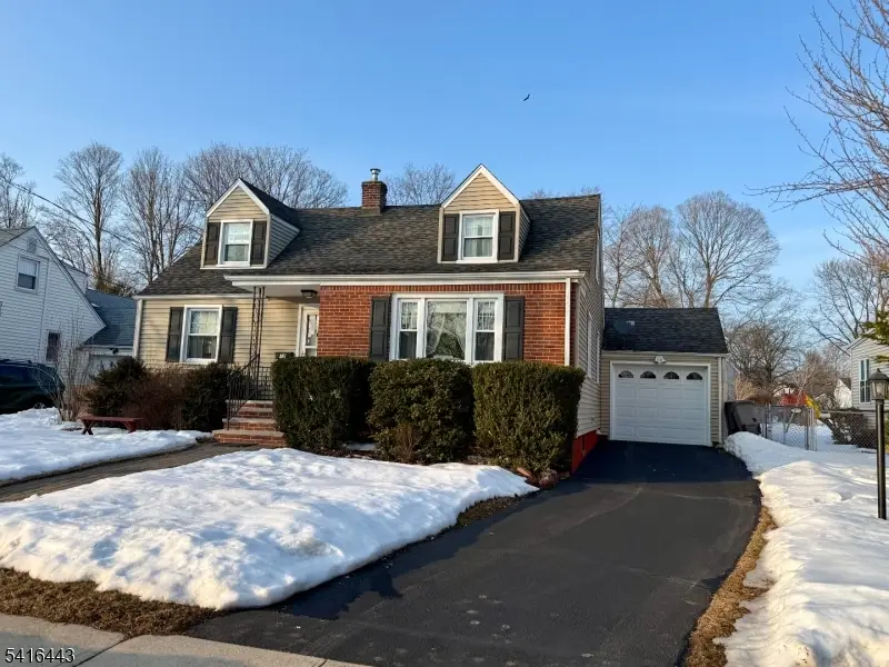 12 Diana Rd, Morris Plains, NJ 07950 - #2