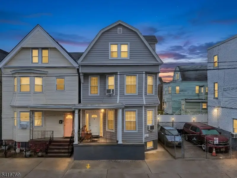 409 Hamilton St, Harrison, NJ 07029 - #1