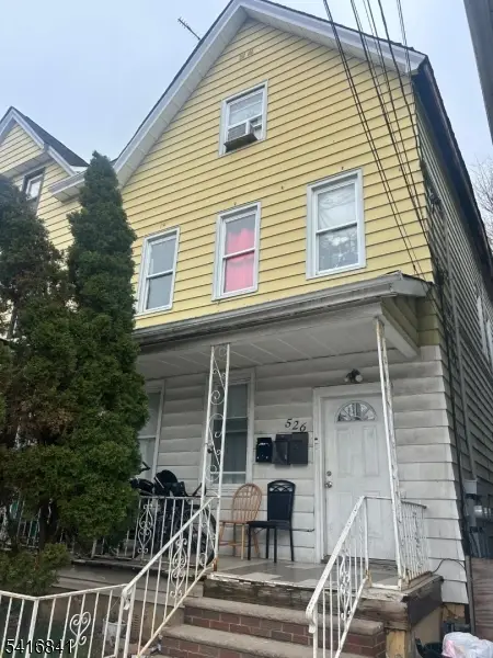 526 1st Ave, Elizabeth City, NJ 07206