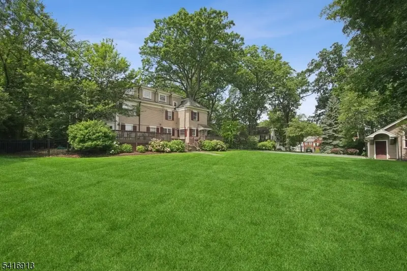 29 Hillcrest Rd, Glen Ridge, NJ 07028 - #2