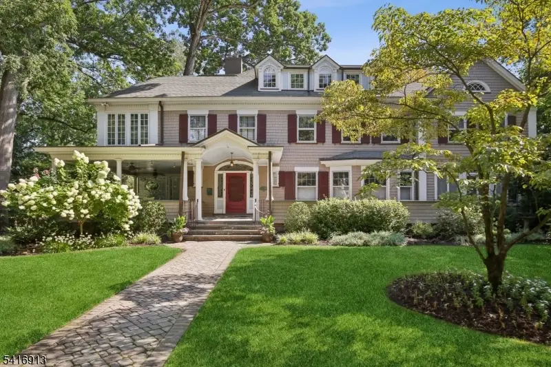 29 Hillcrest Rd, Glen Ridge, NJ 07028 - #3