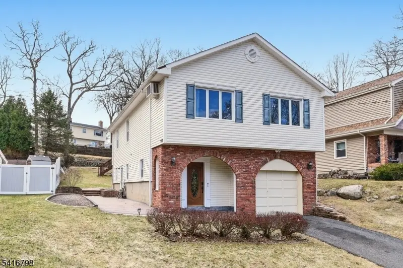 654 Succasunna Rd, Mount Arlington, NJ 07850 - #3