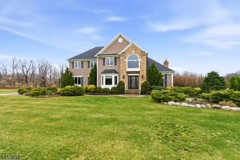 8 Spring Hunter Ct, Green, NJ 07821 - #2