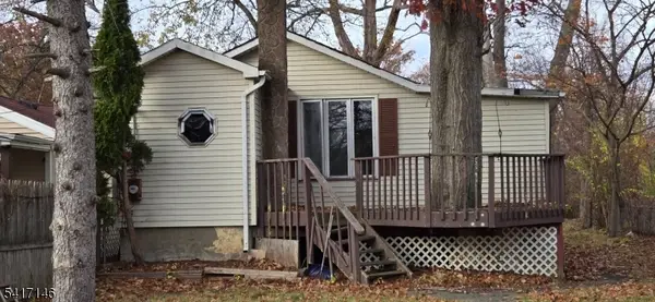 5 Barber St, Little Falls Twp., NJ 07424