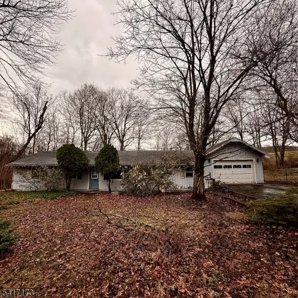 76 Valley View Rd, High Bridge Boro, NJ 08829