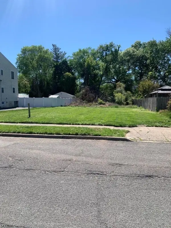 226 Whittier Ave, Dunellen Boro, NJ 08812