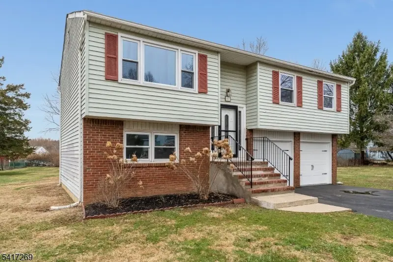 87 Lynnfield Ter, Lopatcong, NJ 08865 - #3