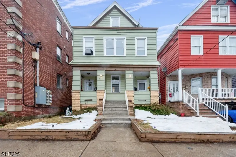 761 Kennedy Blvd, Bayonne, NJ 07002 - #1
