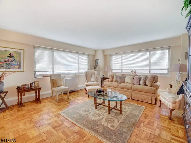 377 S Harrison St #9E, East Orange, NJ 07018 - #3