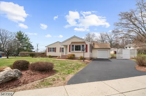 35 Marudy Dr, Clinton Town, NJ 08809