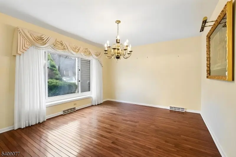 38 Hunters Circle, Tewksbury, NJ 08858 - #3