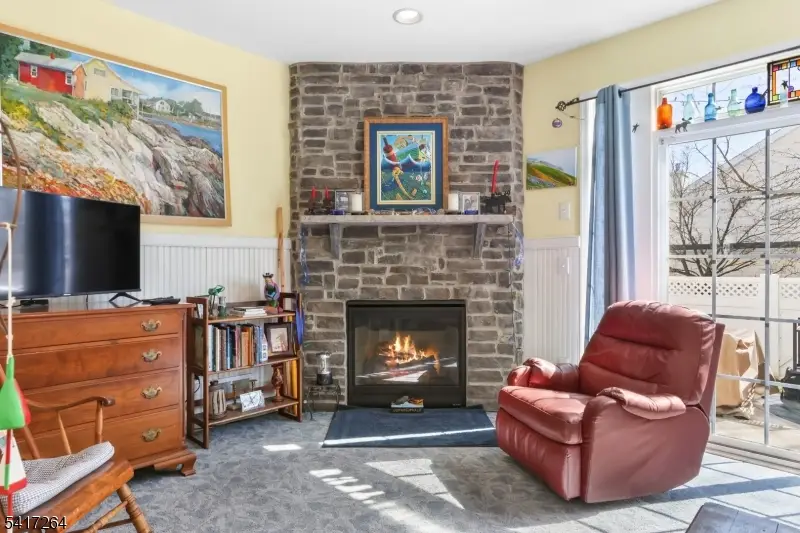 4 Hope St, Lopatcong, NJ 08865 - #3