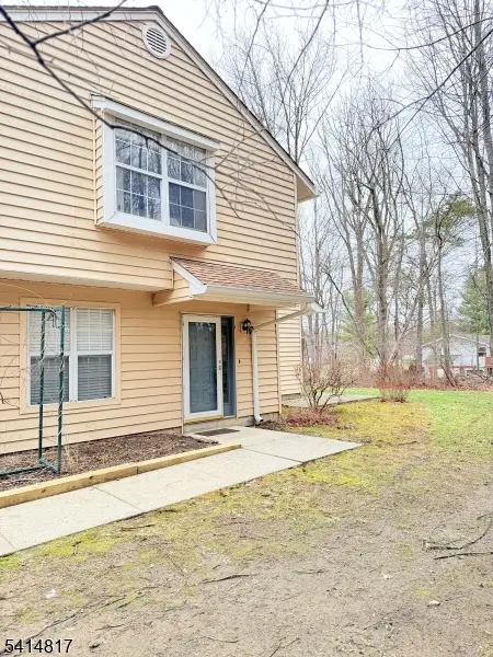 48 Rhea Run, Hampton Twp., NJ 07860