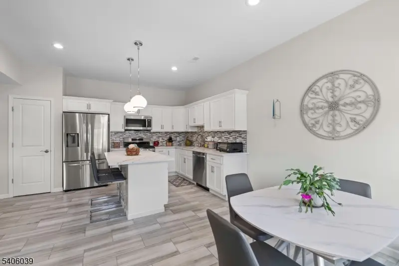 165 Lakeside Rd #8, Hewitt, NJ 07480 - #3