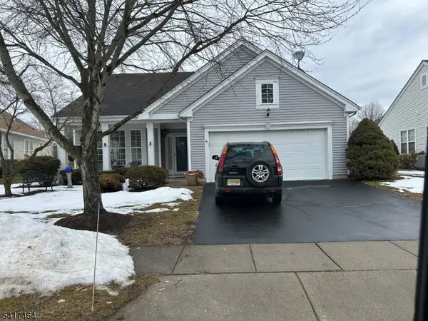 41 Victoria Dr, White Twp., NJ 07823