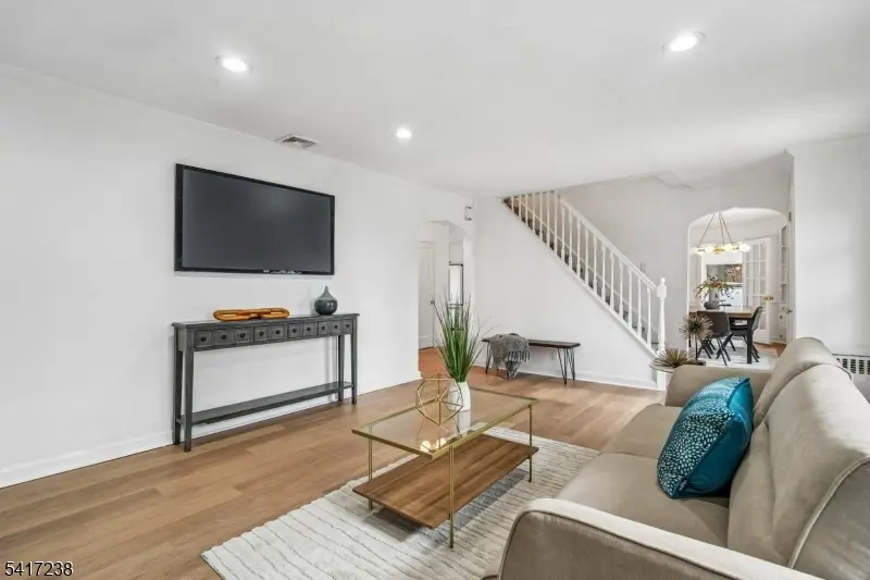 27 Hartshorn Ter, West Orange, NJ 07052 - #3