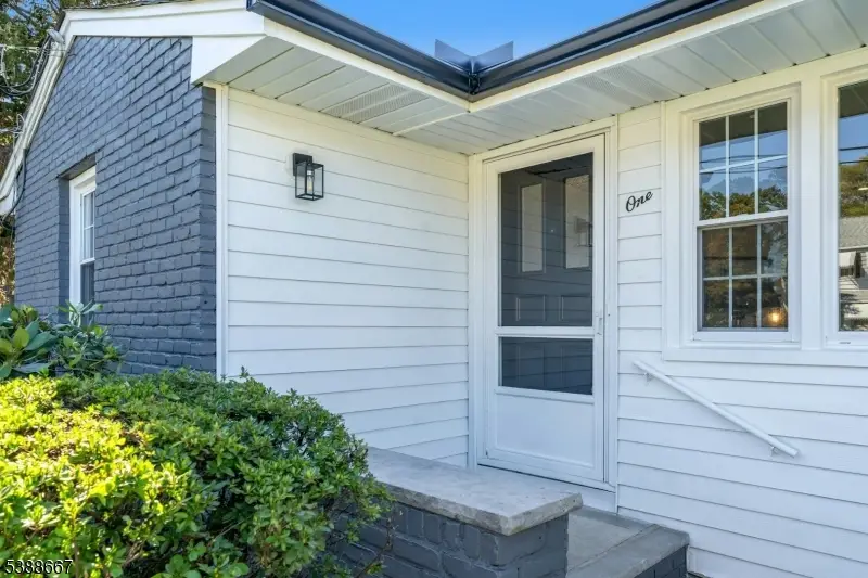 1 Crestwood Ln, Clark, NJ 07066 - #3