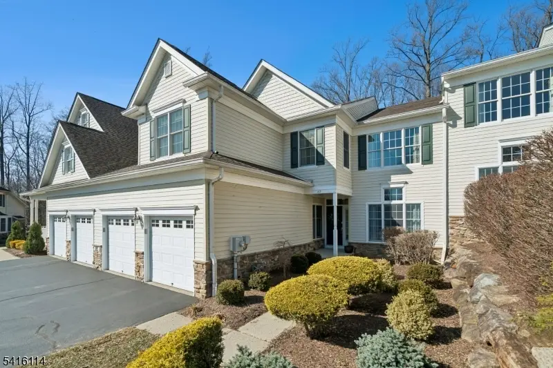 62 Mackenzie Ln N, Denville, NJ 07834 - #1