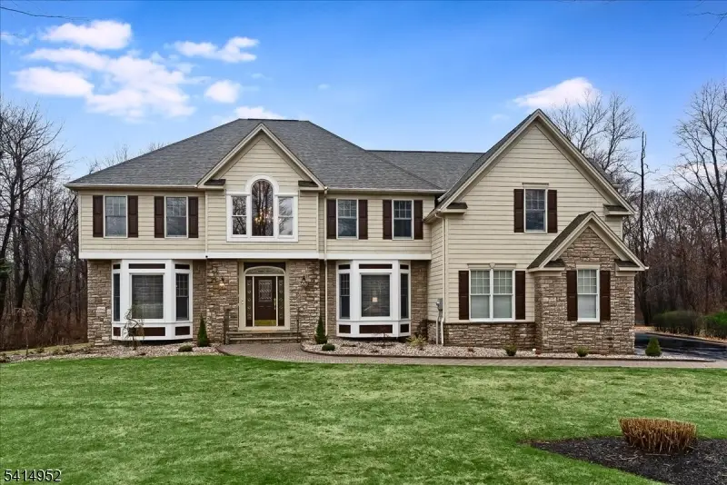 6 Mackenzie Ct, Sparta, NJ 07871 - #1