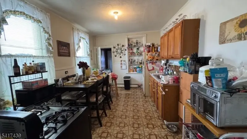 182 Liberty St, Trenton, NJ 08611 - #3