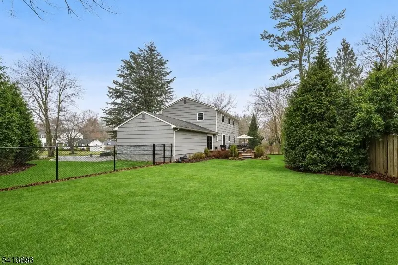 12 Troy Dr, Livingston, NJ 07039 - #2