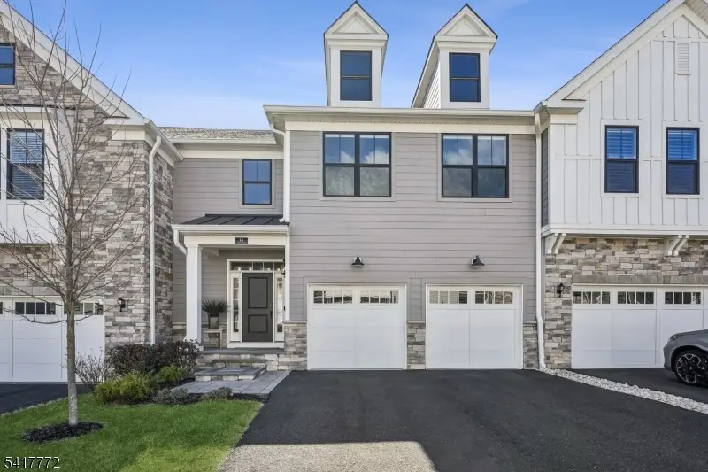 14 Chelsea Rd, Warren, NJ 07059 - #1