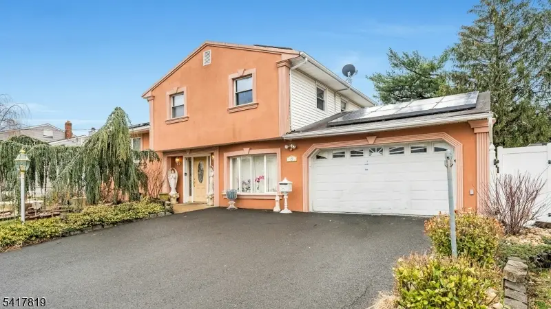 8 Monaghan Rd, Edison, NJ 08817 - #2