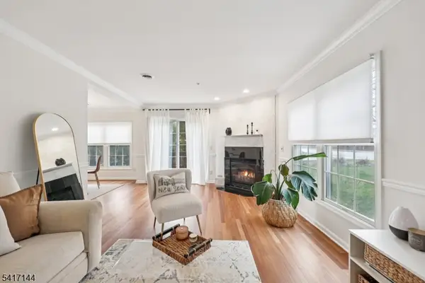 91 Roseland Ave, Caldwell Boro Twp., NJ 07006