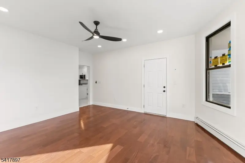 633 Lafayette Ave, Hawthorne, NJ 07506 - #2