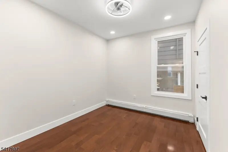 633 Lafayette Ave, Hawthorne, NJ 07506 - #3