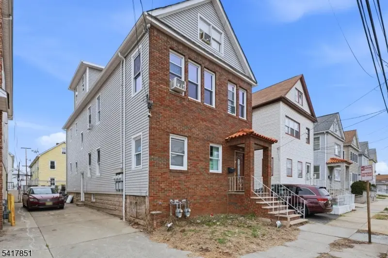 757 Thomas St, Elizabeth, NJ 07202 - #1