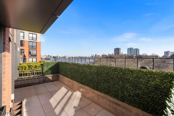 1000 Maxwell Ln #8A, Hoboken City, NJ 07030