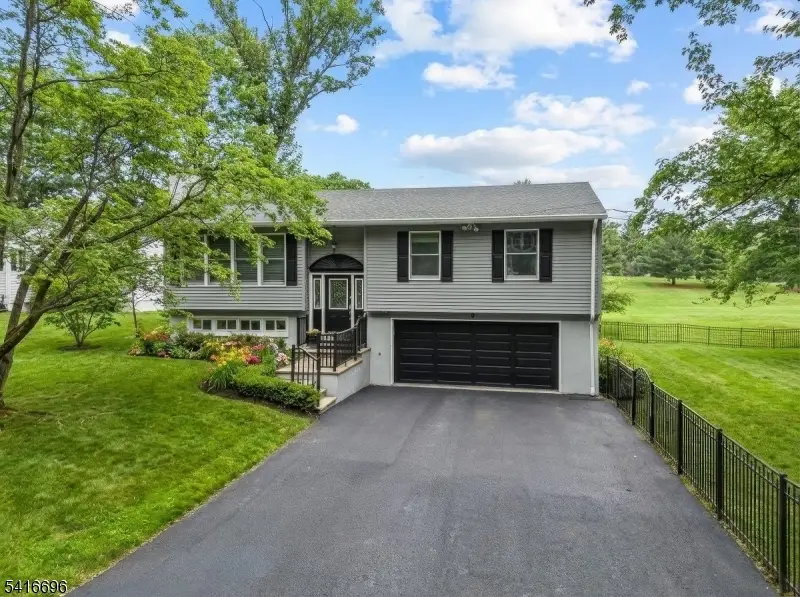 9 Fairway Trl, Lake Mohawk, NJ 07871 - #1