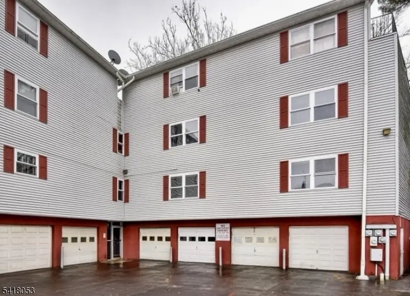 51 Smith St, Irvington, NJ 07111 - #1