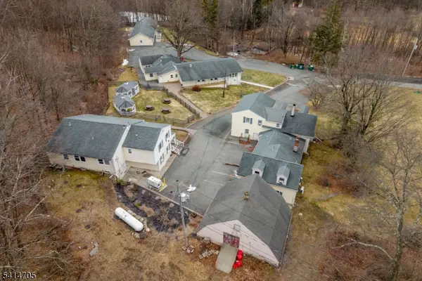 240 Longhouse Dr, West Milford Twp., NJ 07421