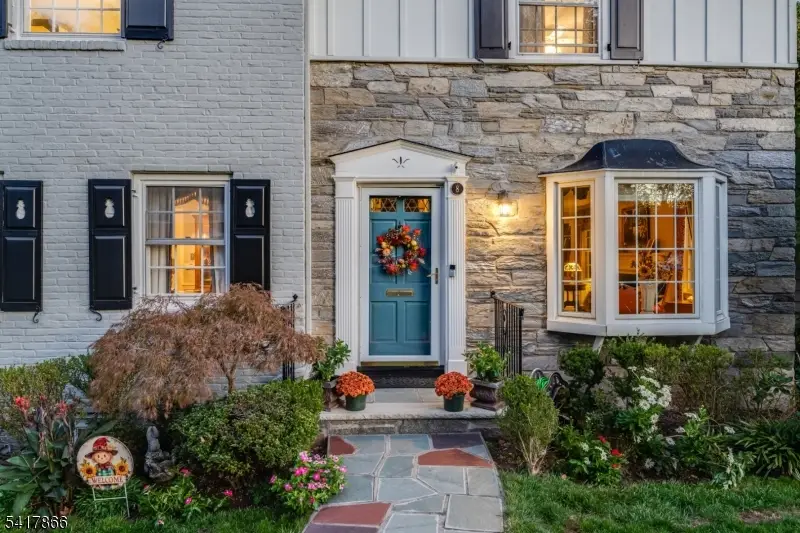 8 Claremont Dr, Millburn, NJ 07078 - #2