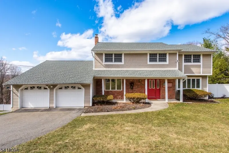 9 Mcatee Ln, Wanaque, NJ 07465 - #1