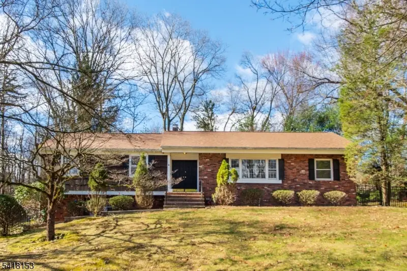 232 Hidden Glen Ct, Franklin Lakes, NJ 07417 - #1