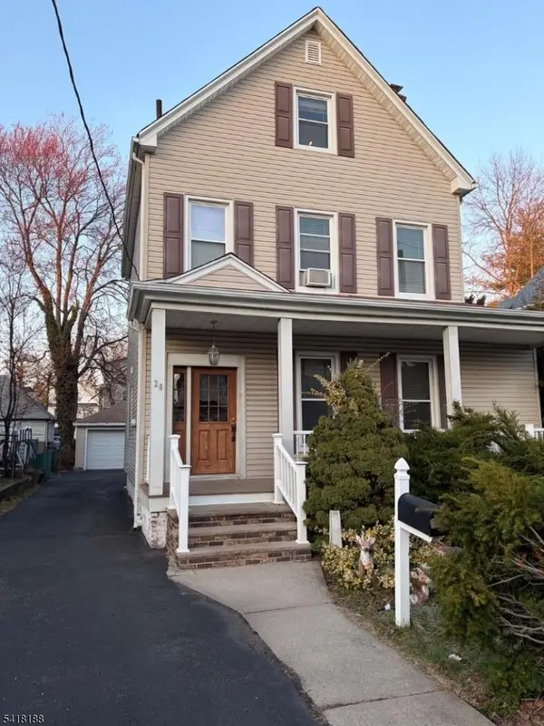 20 Bond St, Passaic City, NJ 07055