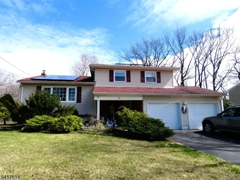 10 Falcon Dr, Edison, NJ 08820 - #1